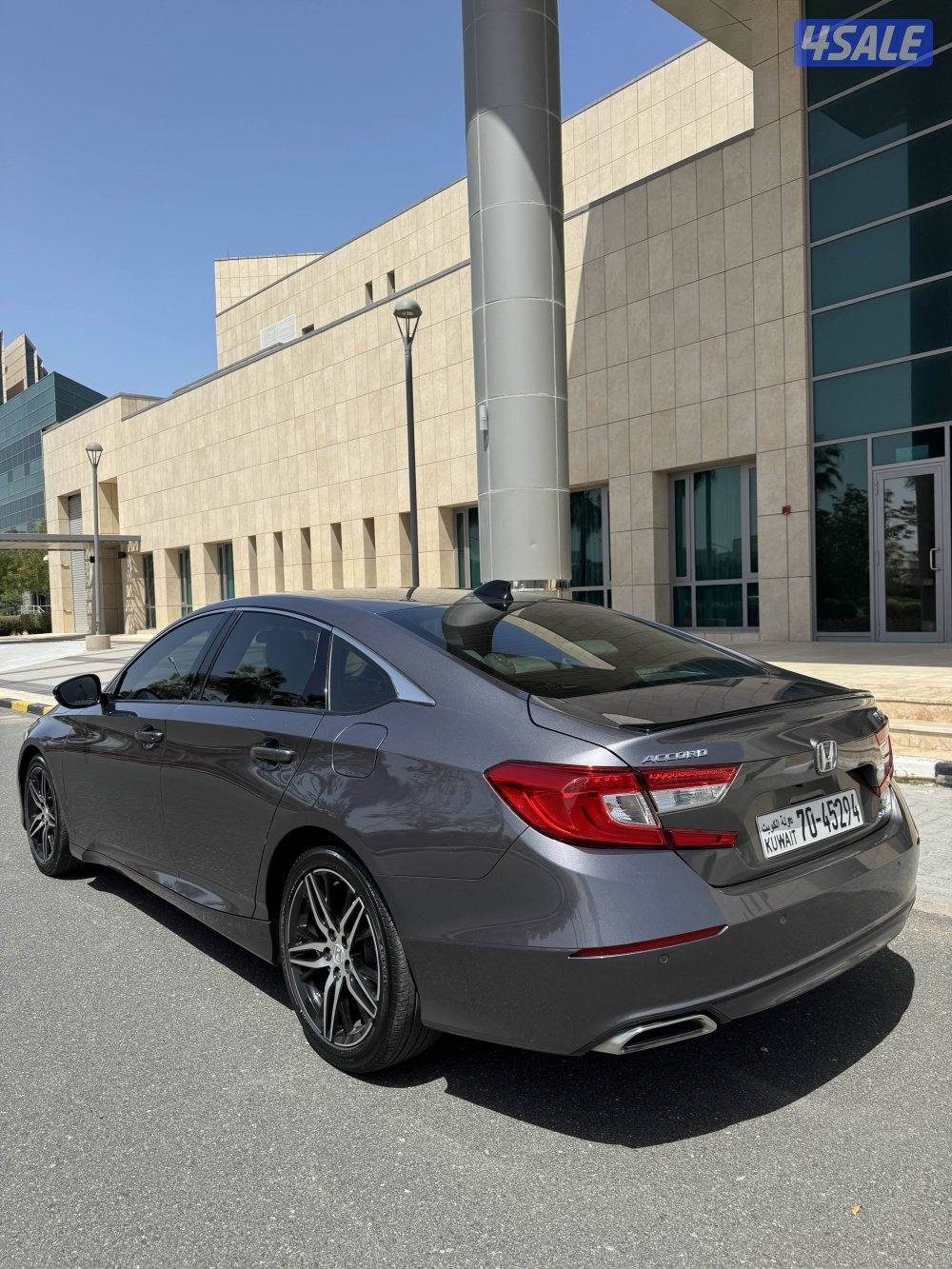 هوندا اكورد موديل 20224