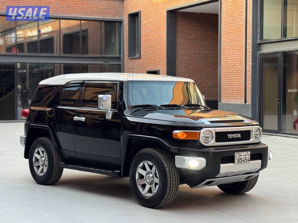 للبيع FJ موديل ٢٠١٦ عداد ٢٣٩ الف سيرفيس وكالة منتظم  الفل اعلى درجة1