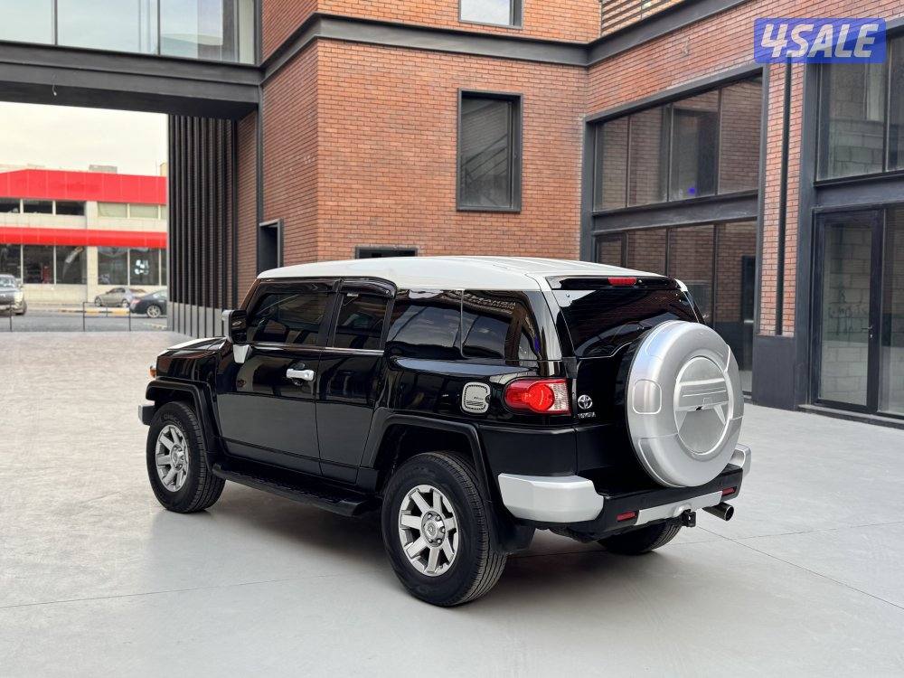 للبيع FJ موديل ٢٠١٦ عداد ٢٣٩ الف سيرفيس وكالة منتظم  الفل اعلى درجة3