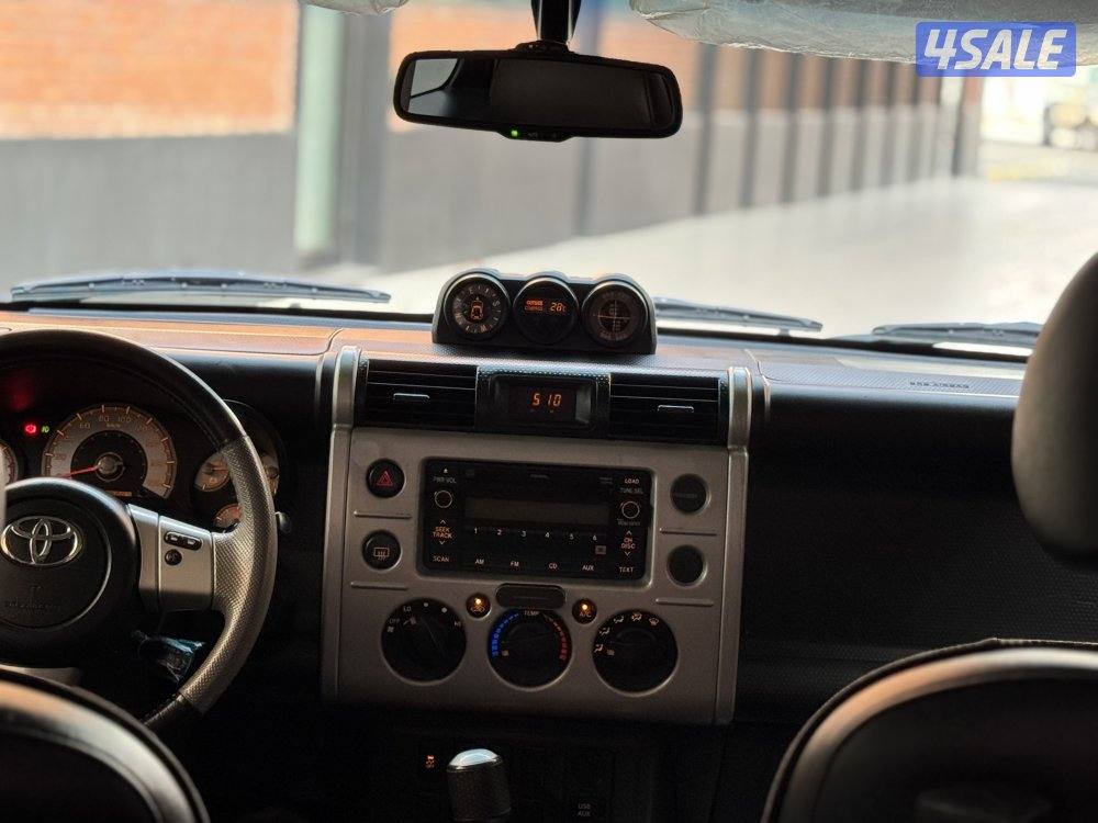 للبيع FJ موديل ٢٠١٦ عداد ٢٣٩ الف سيرفيس وكالة منتظم  الفل اعلى درجة5