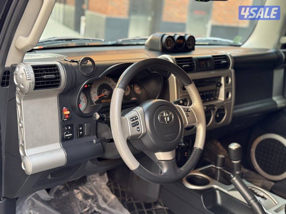 للبيع FJ موديل ٢٠١٦ عداد ٢٣٩ الف سيرفيس وكالة منتظم  الفل اعلى درجة7