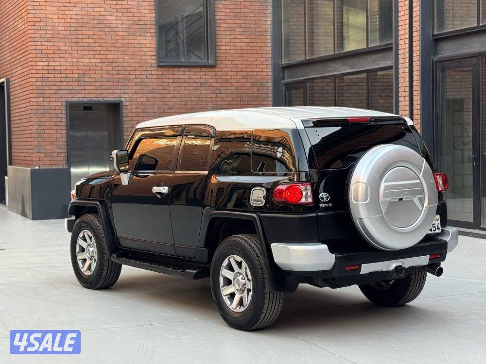 للبيع FJ موديل ٢٠١٦ عداد ٢٣٩ الف سيرفيس وكالة منتظم  الفل اعلى درجة6