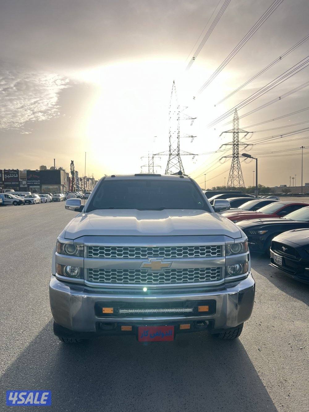 وانيت سلفرادو HD0