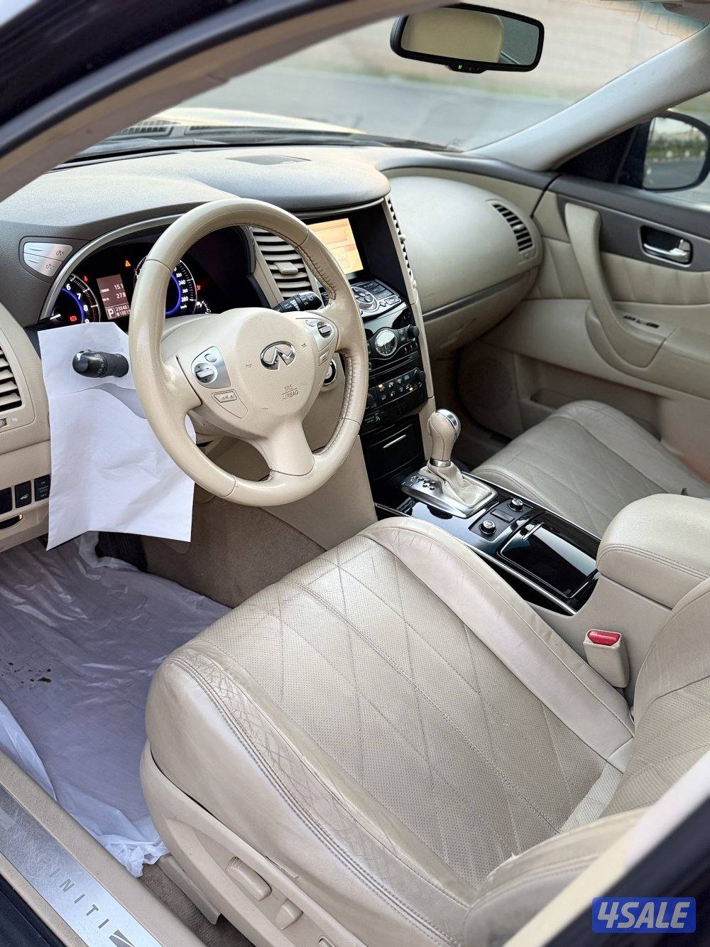 بيعه سريعه انفنتي QX70 بحاله نظيفه كامل المواصفات8