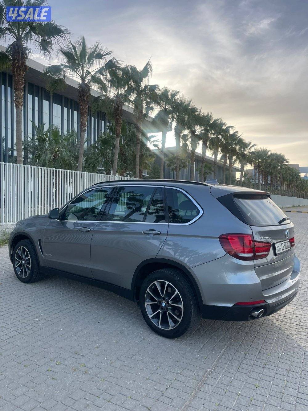 نافجيشين صبغ الوكالة BMW — X5 201611