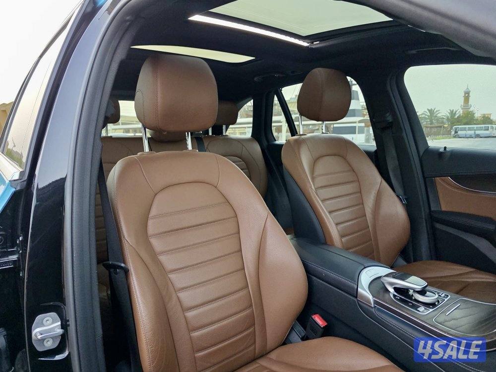 مرسيدس GLC 250 موديل 2019 _عداد 64 الف كم فقط_صبغ الوكاله5