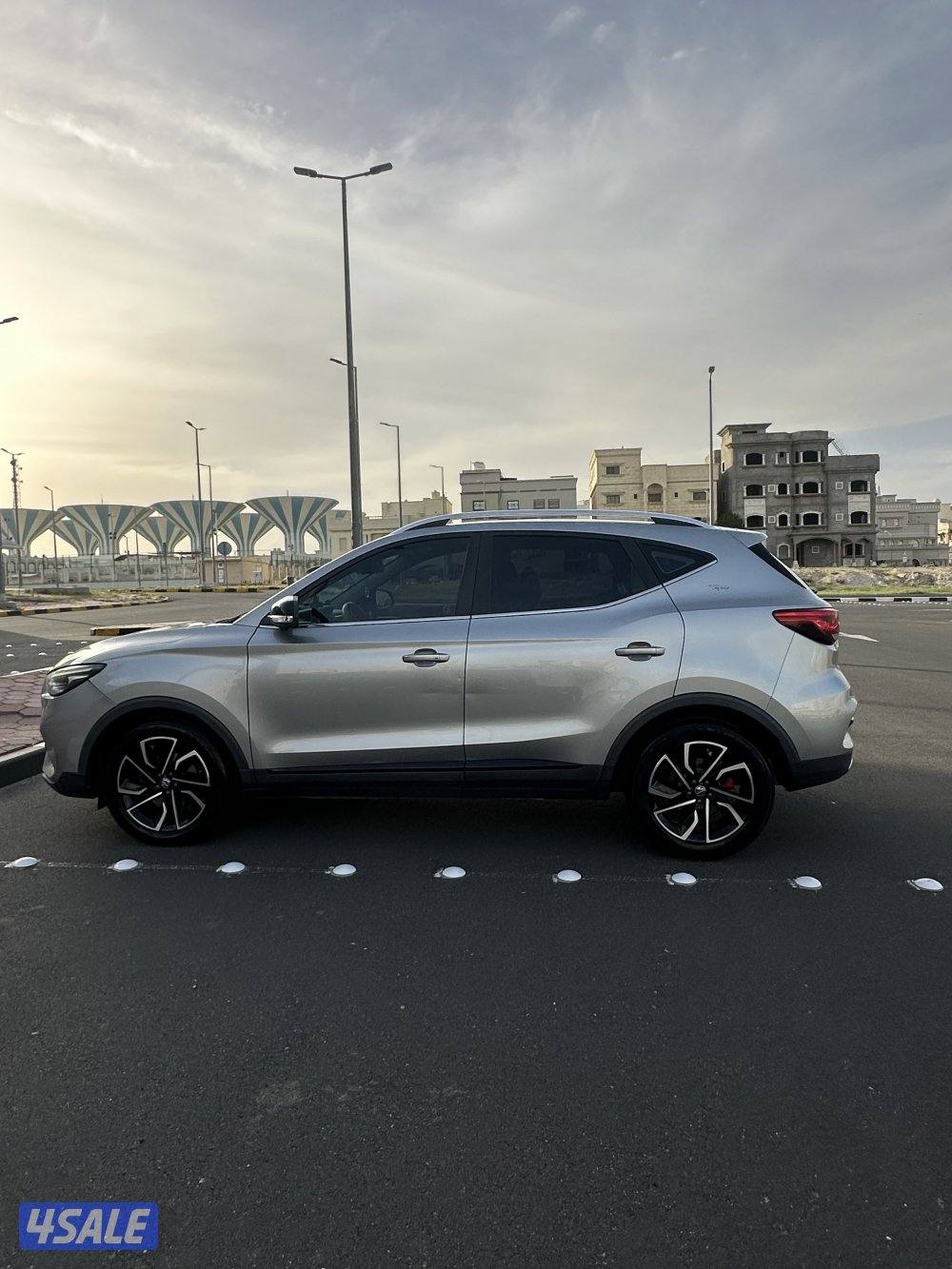 للبيع MG شرط الفحص باكامل1