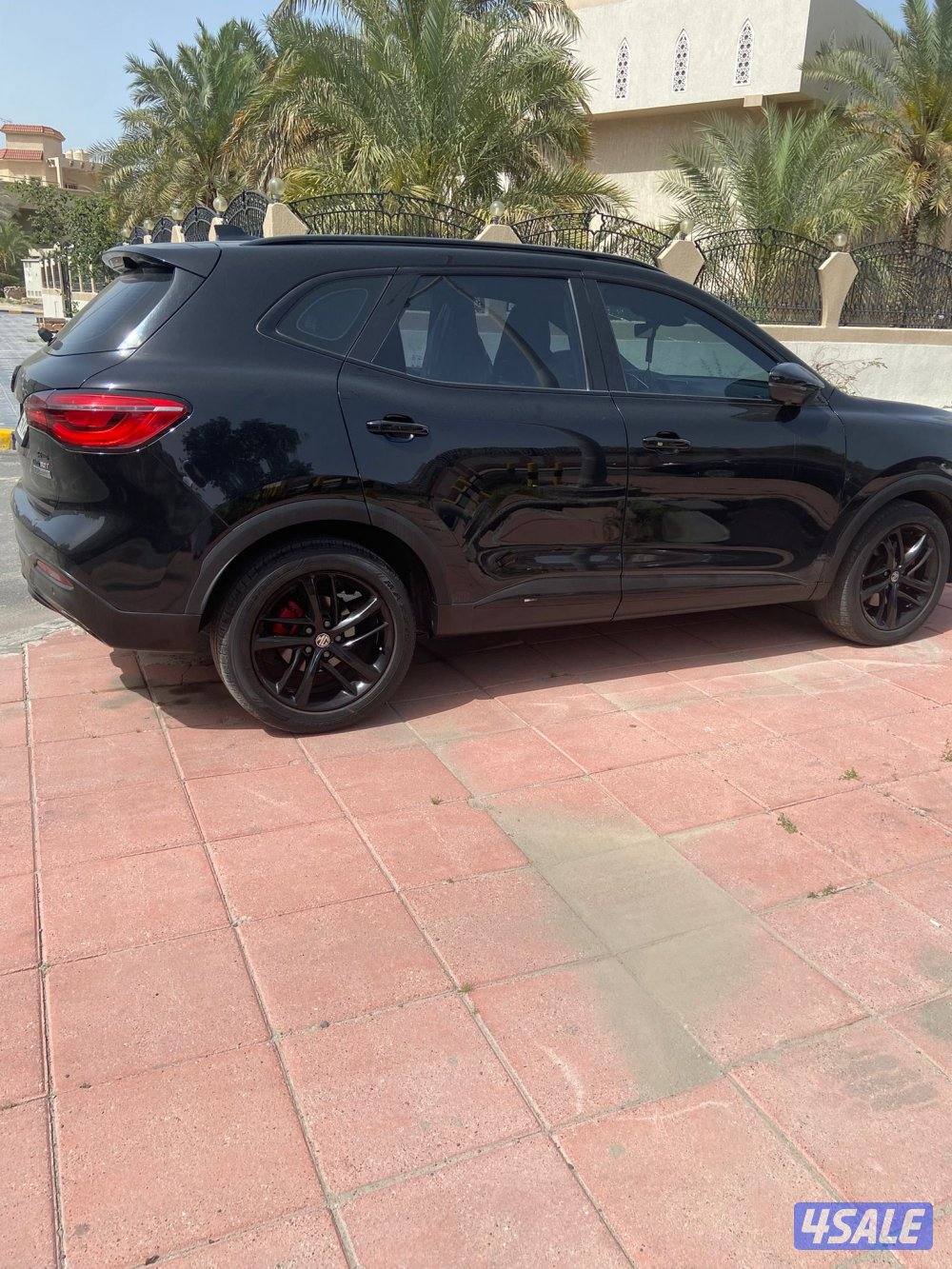 للبيع mg hs 30T black edition ماشيه ٤٣ كم شرط الفحص بحاله ممتازه0
