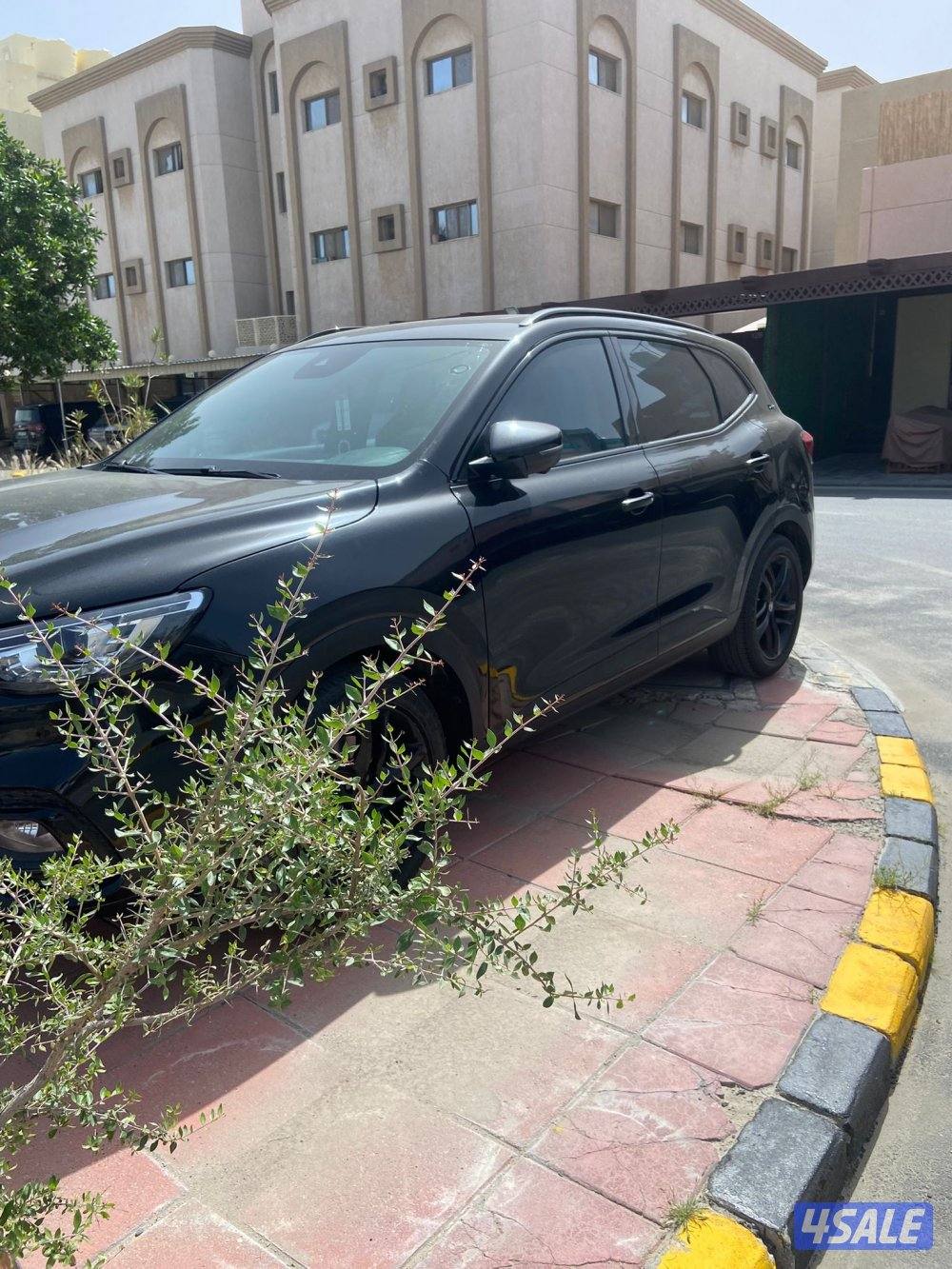 للبيع mg hs 30T black edition ماشيه ٤٣ كم شرط الفحص بحاله ممتازه1