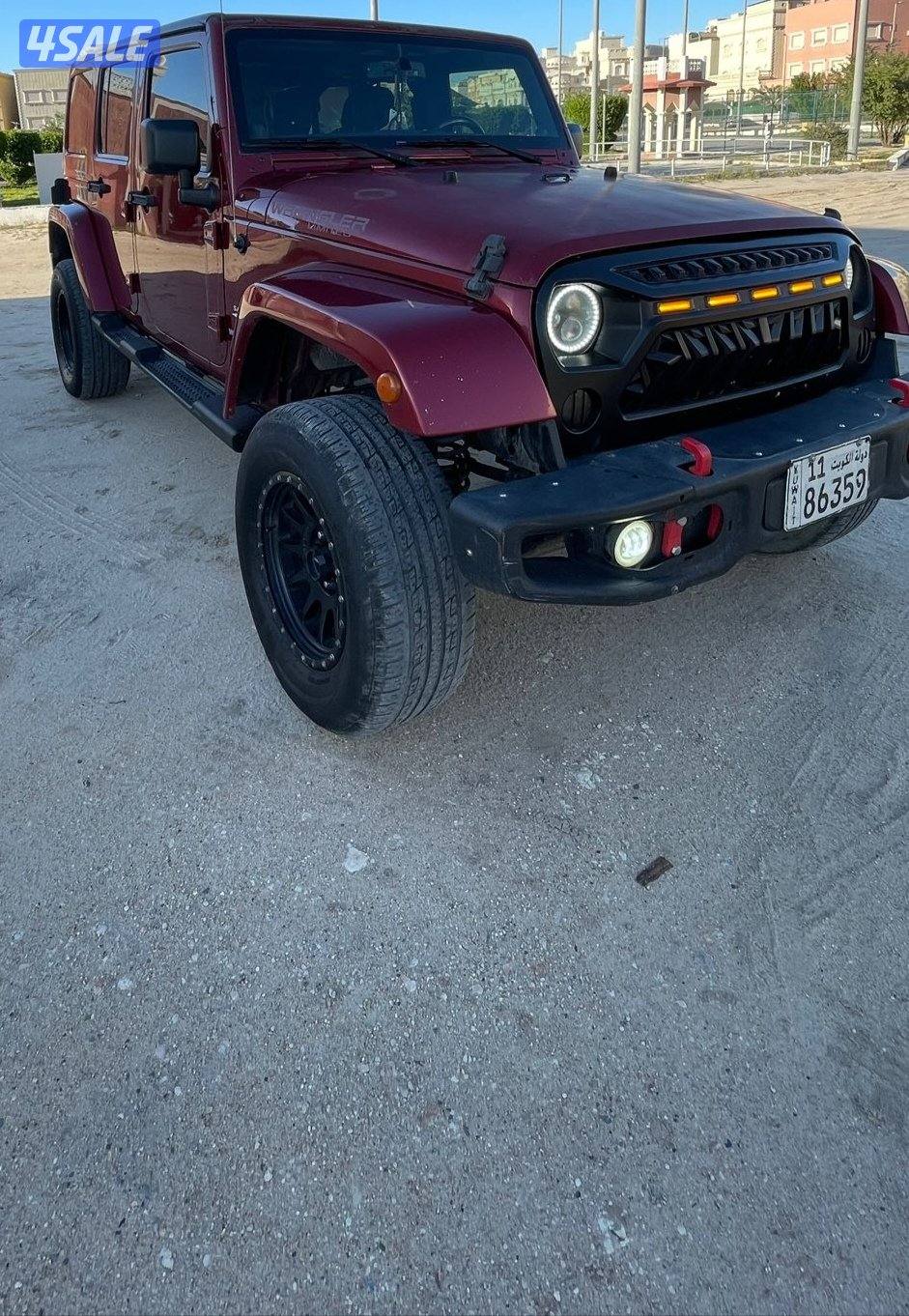 للبيع رانجلر صحارى ٢٠١٣ صبغ وكالته ماعدا مدقر واحد فقط2