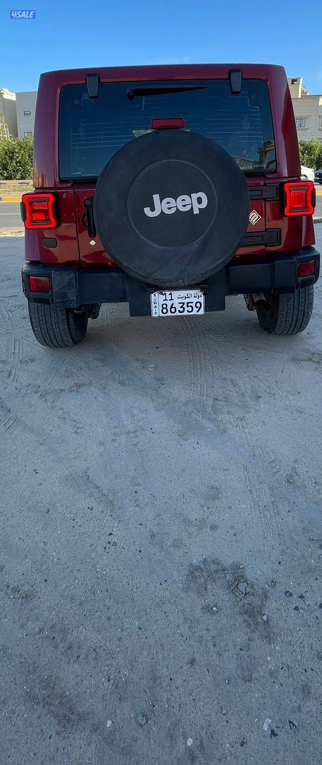 للبيع رانجلر صحارى ٢٠١٣ صبغ وكالته ماعدا مدقر واحد فقط6
