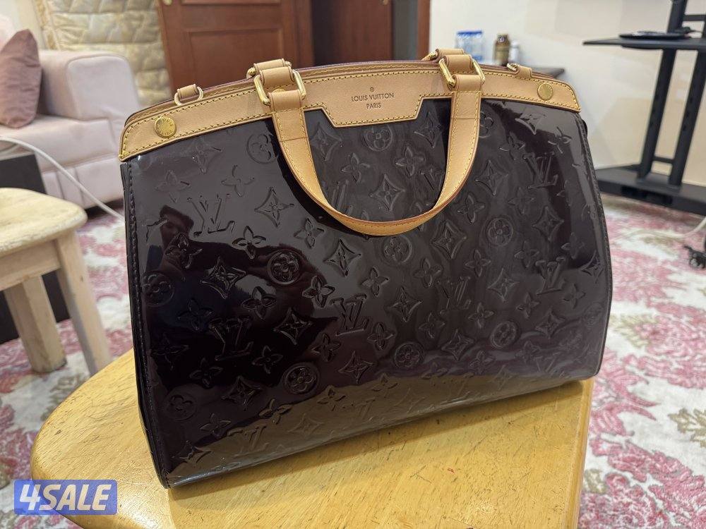 ال في جنطه جديده مومستعمله0