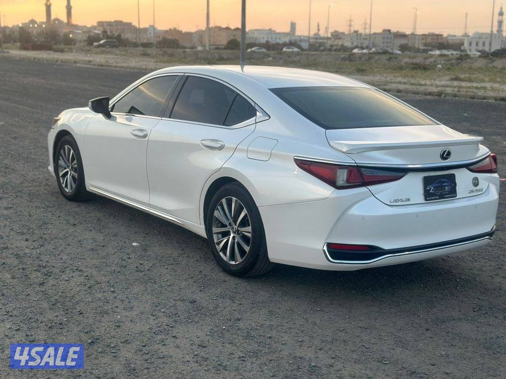 لكزس es250 موديل 20201