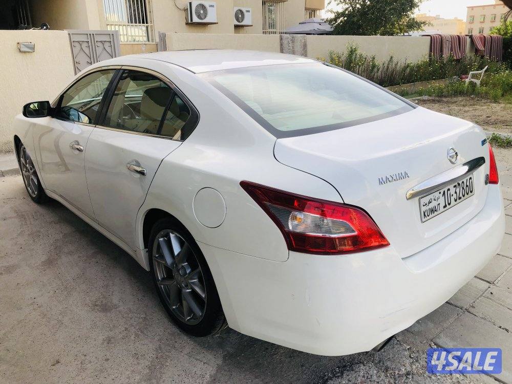 Nissan Maxima 20103