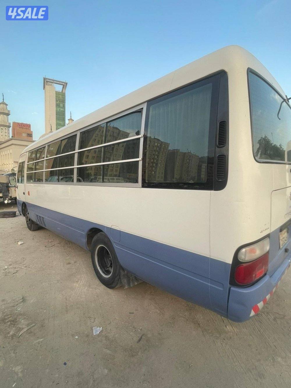 للبيع تايوتا كوستر 20110