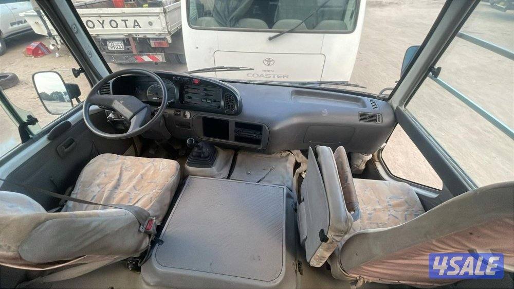 للبيع تايوتا كوستر 20112