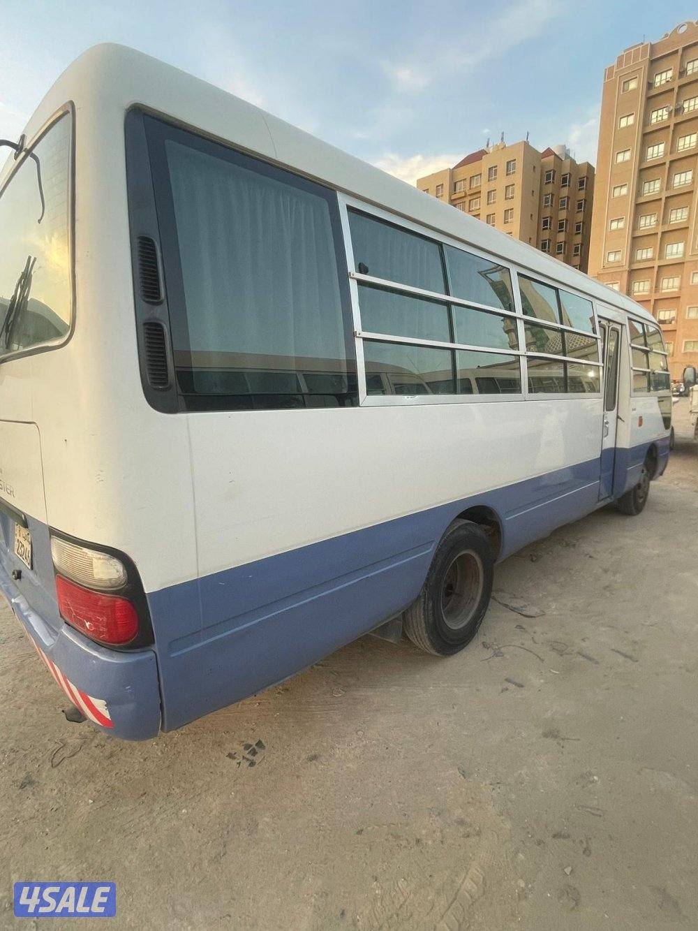 للبيع تايوتا كوستر 20115