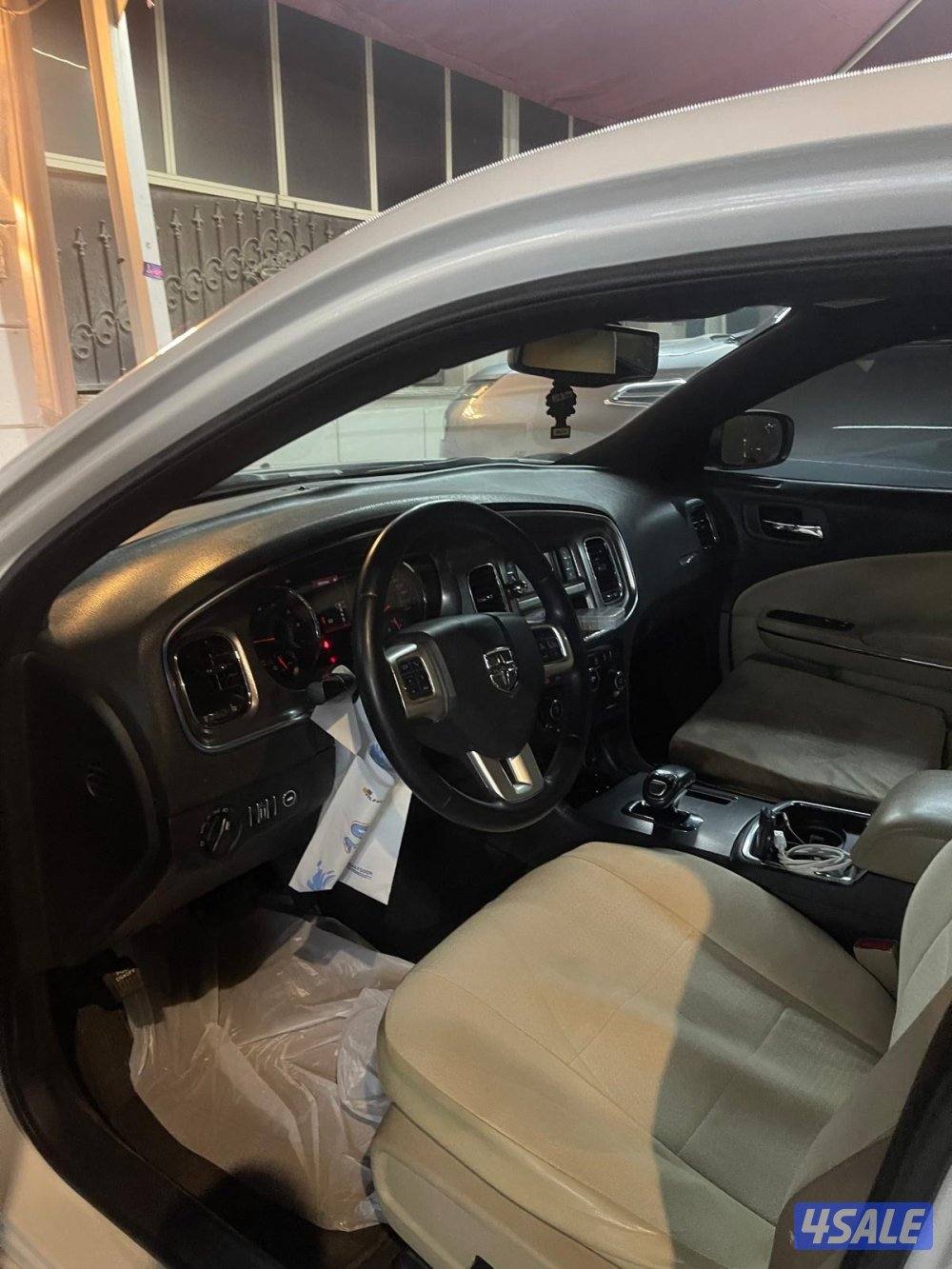 للبيع دوج تشارجر 2014 شرط الفحص ماشيه 150 الف3