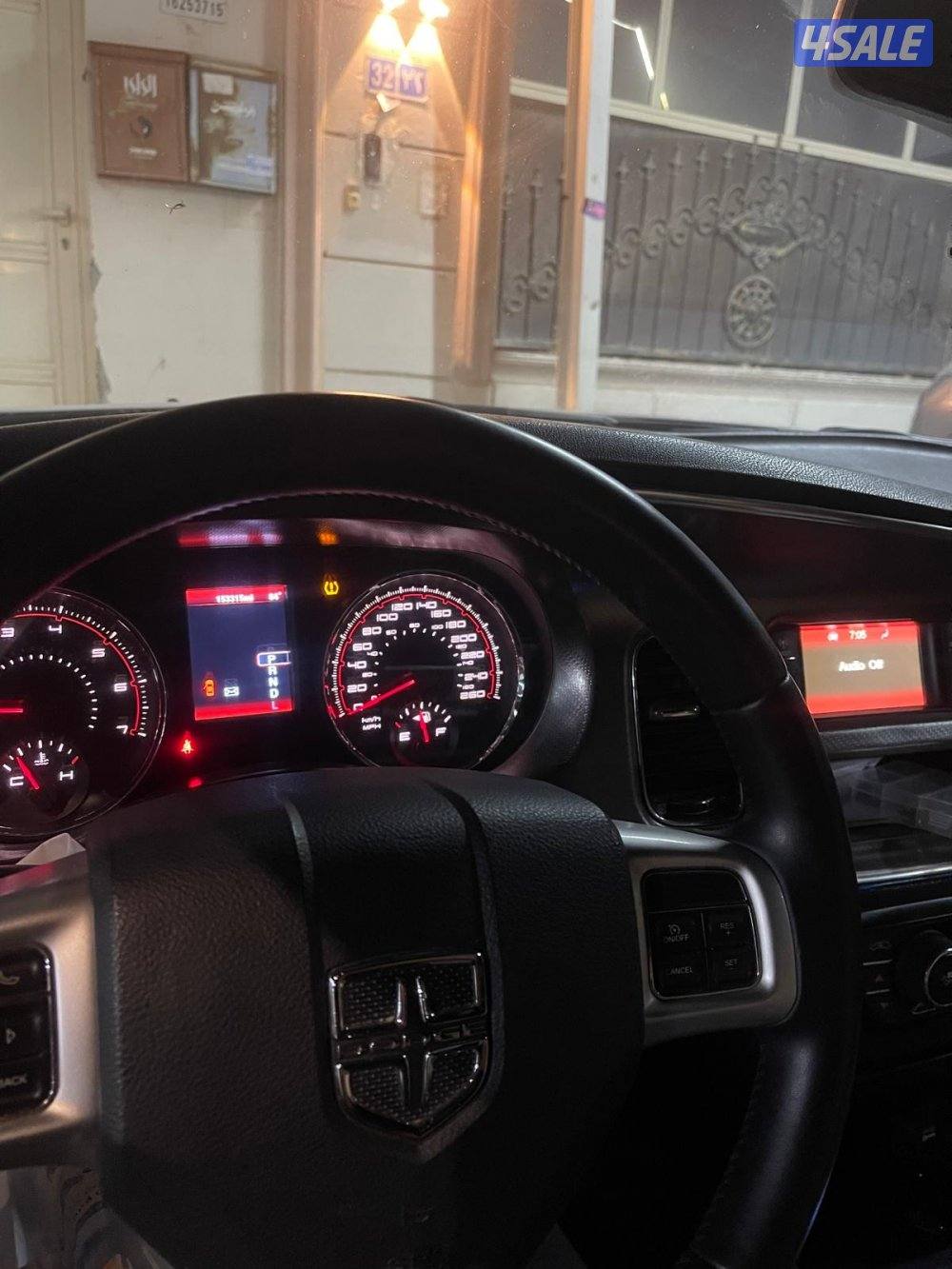 للبيع دوج تشارجر 2014 شرط الفحص ماشيه 150 الف4