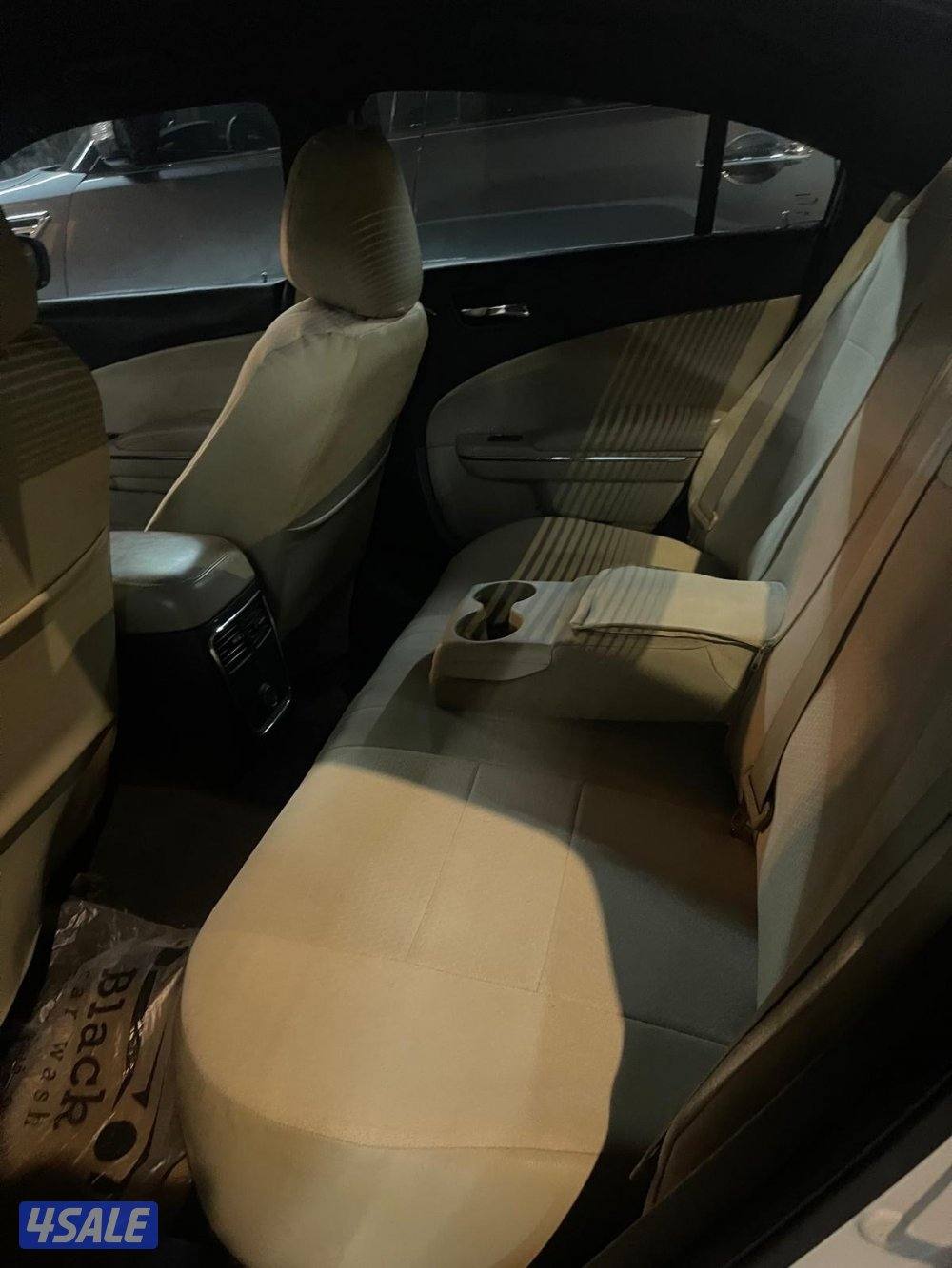 للبيع دوج تشارجر 2014 شرط الفحص ماشيه 150 الف5