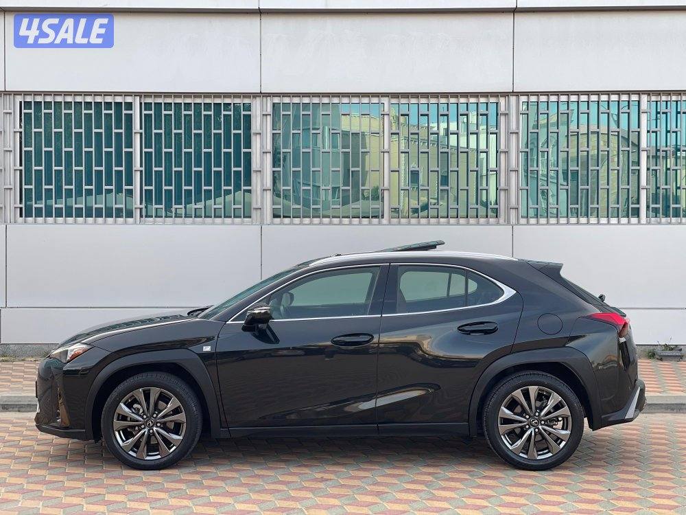 📍Lexus / UX200 F-Sport / عداد قليل / صبغ الوكاله 📍1