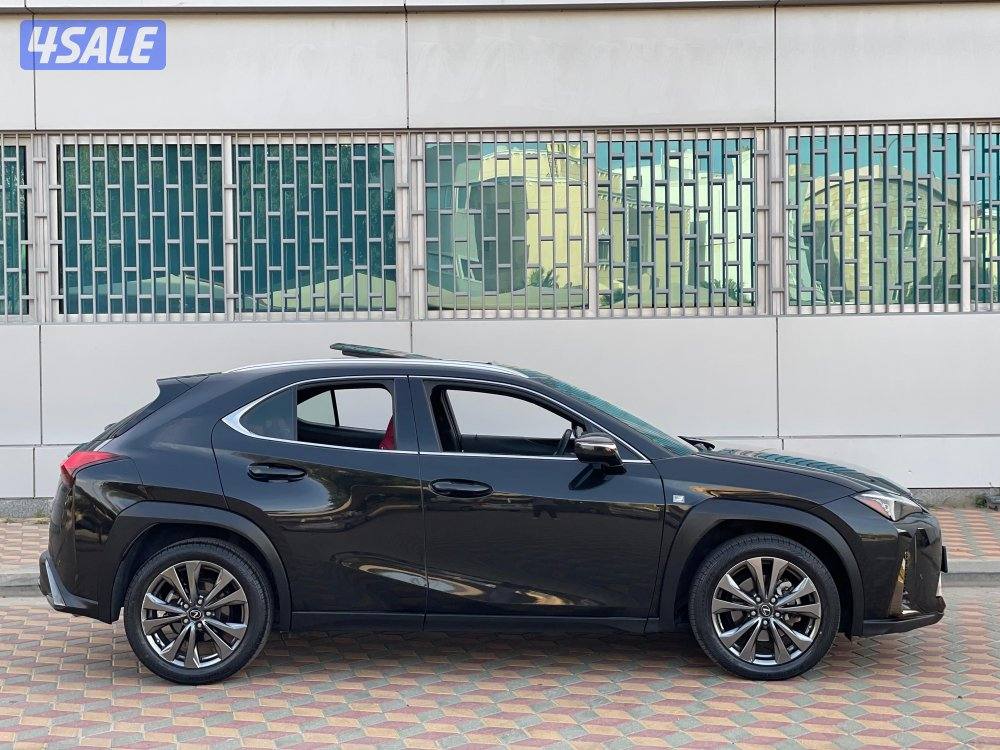 📍Lexus / UX200 F-Sport / عداد قليل / صبغ الوكاله 📍5