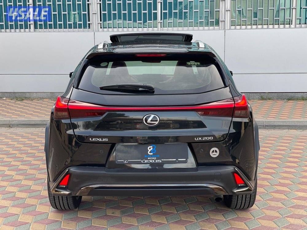 📍Lexus / UX200 F-Sport / عداد قليل / صبغ الوكاله 📍7