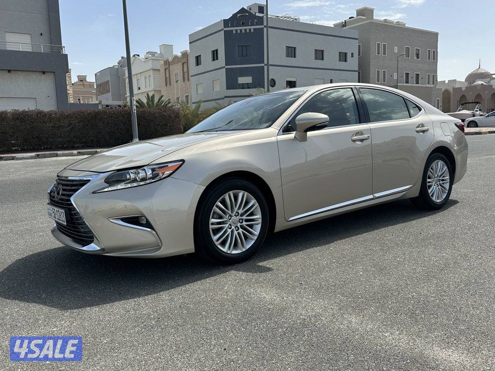 لكزس ES250 الدرجة الاولى موديل 2017 عداد 211 الف سيرفس وكاله منتظم0