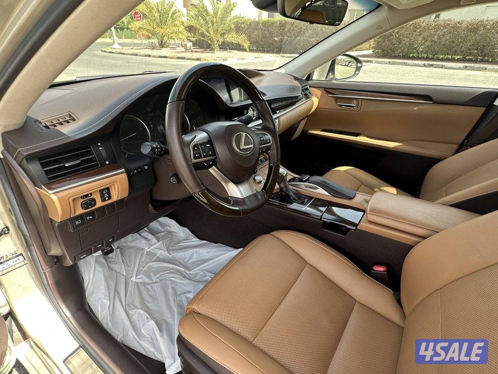 لكزس ES250 الدرجة الاولى موديل 2017 عداد 211 الف سيرفس وكاله منتظم1