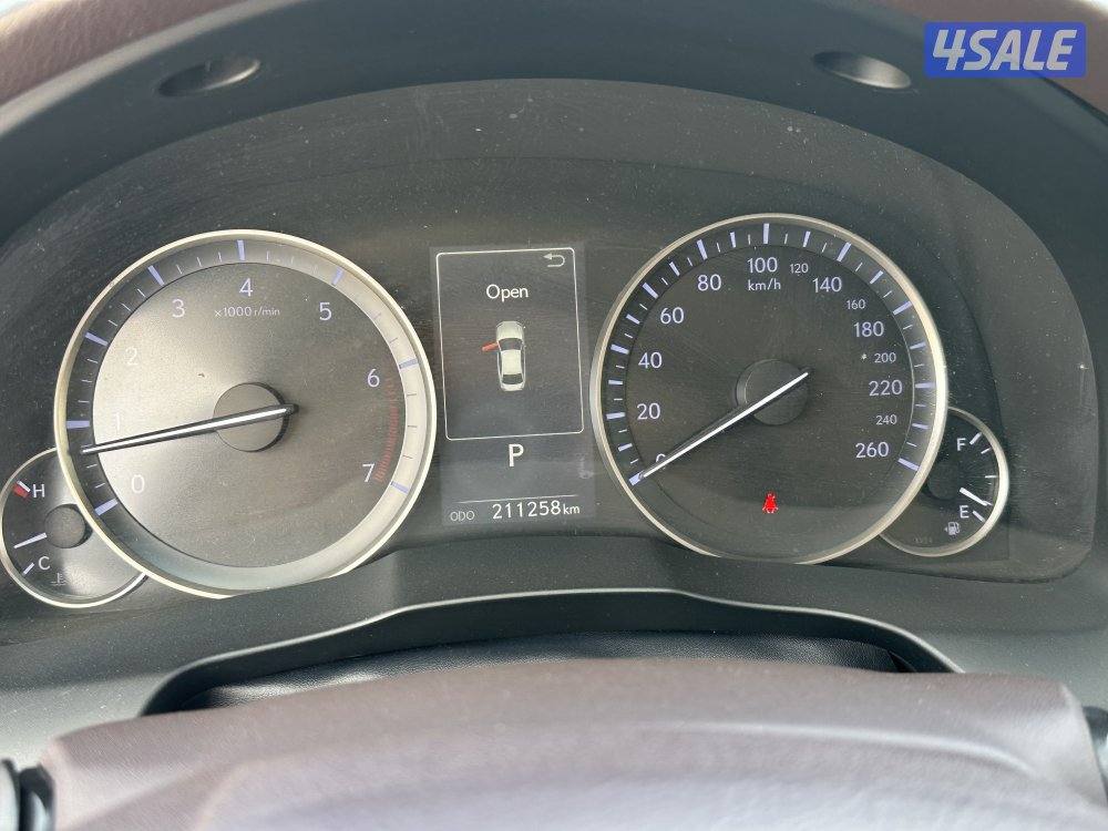 لكزس ES250 الدرجة الاولى موديل 2017 عداد 211 الف سيرفس وكاله منتظم11