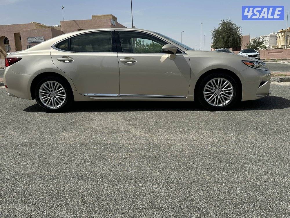 لكزس ES250 الدرجة الاولى موديل 2017 عداد 211 الف سيرفس وكاله منتظم12
