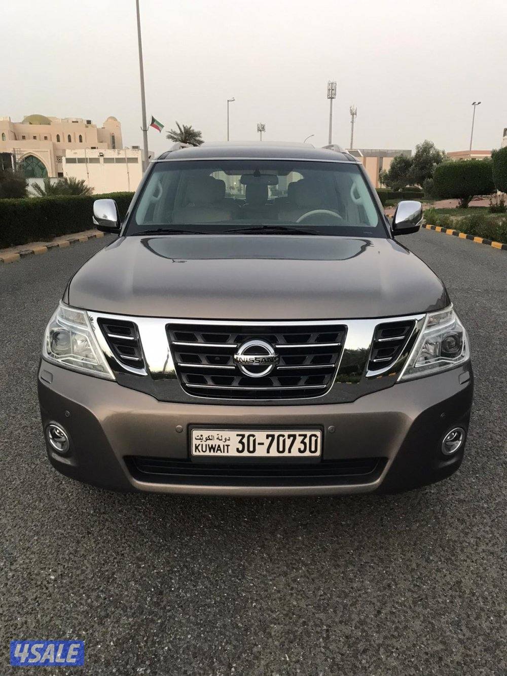 جيب نيسان باترول بلاتنيوم مديل 2015 صبغ الوكاله1