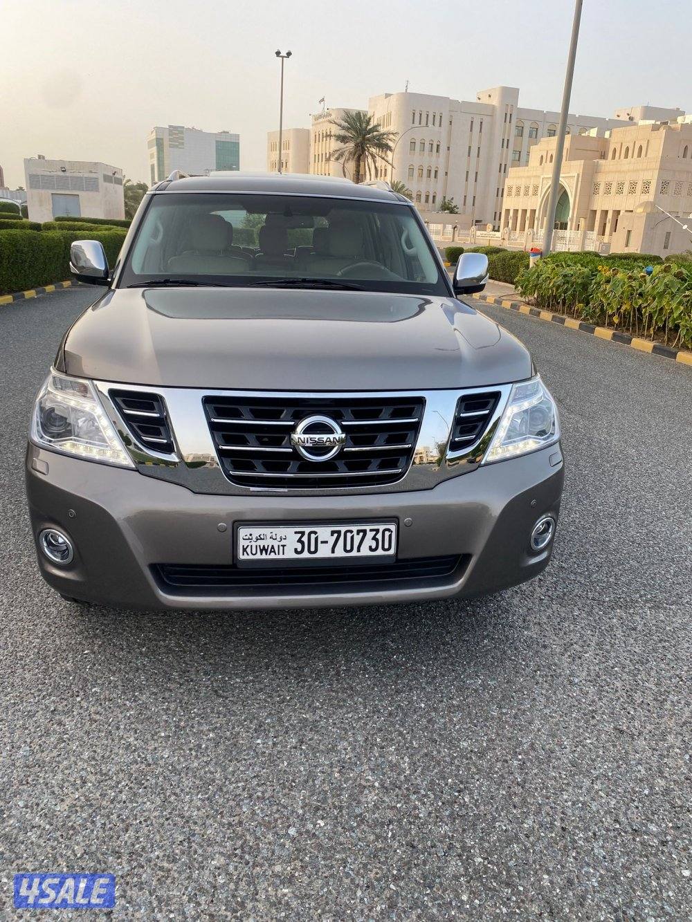جيب نيسان باترول بلاتنيوم مديل 2015 صبغ الوكاله4