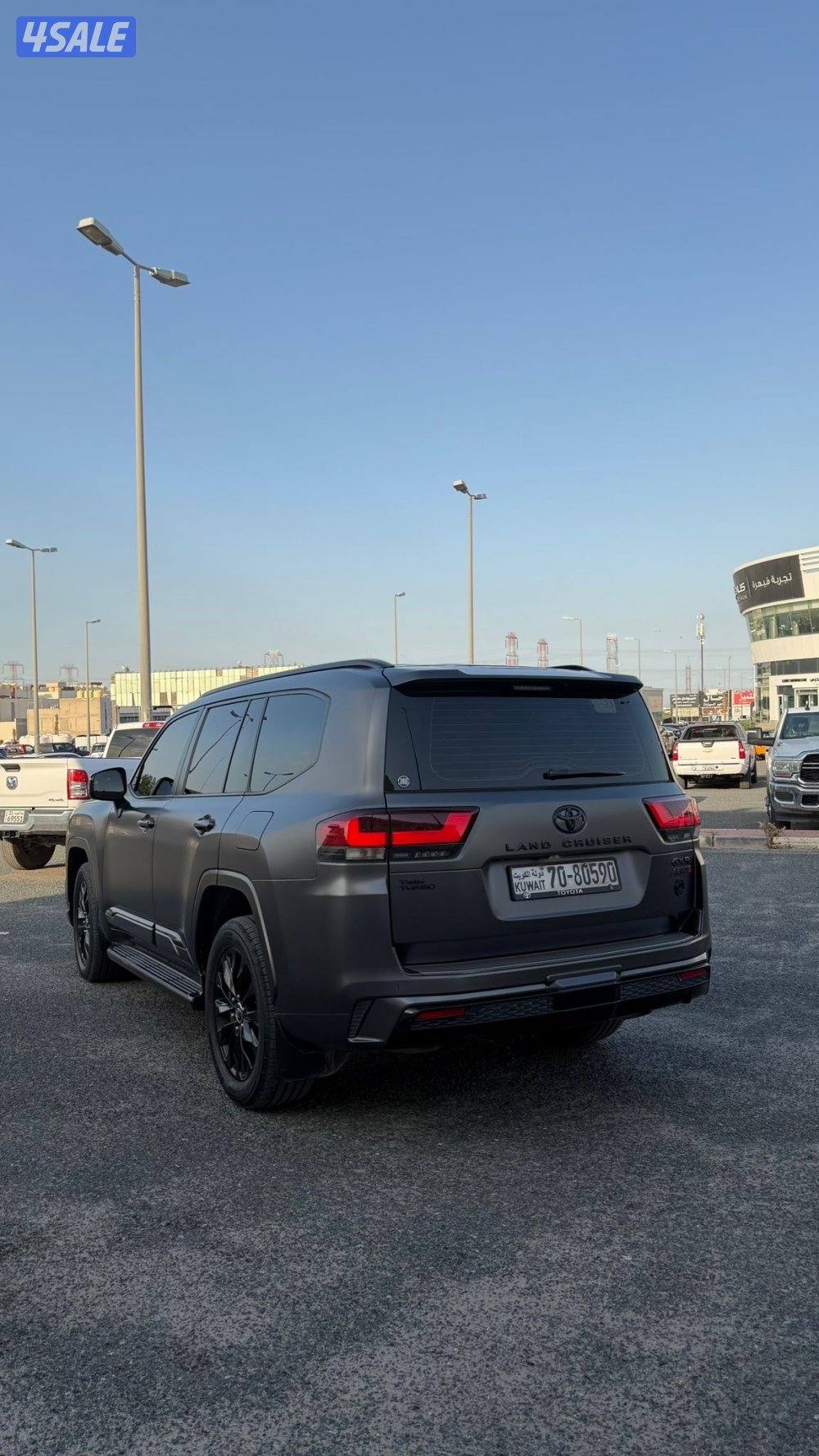 لاندكروزر 20231