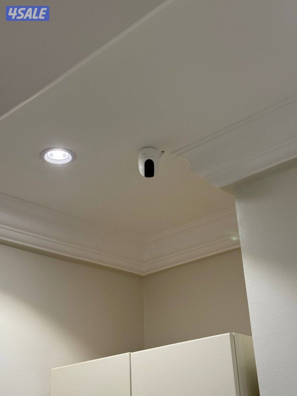 فني كاميرات المراقبة الهندية بانجلي15