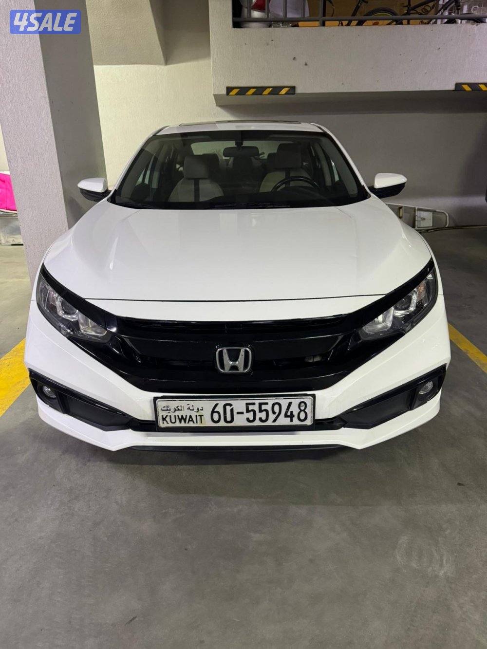 2021 white Honda civic0