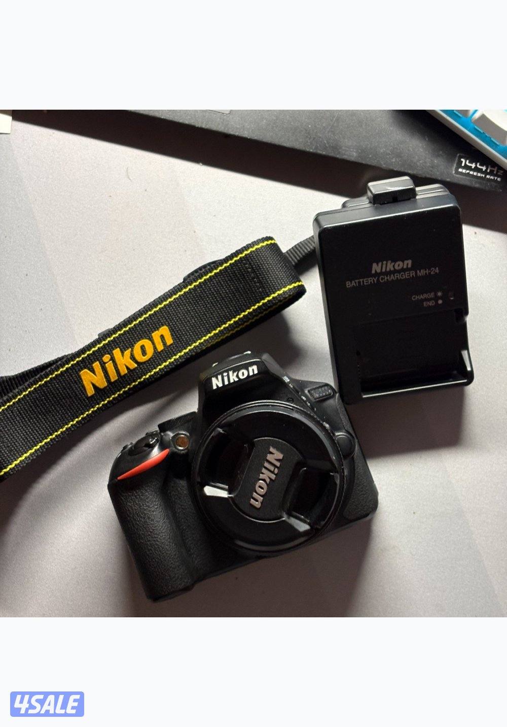 Nikon D5600 مع العدسة – حالة ممتازة - استعمال خفيف .0