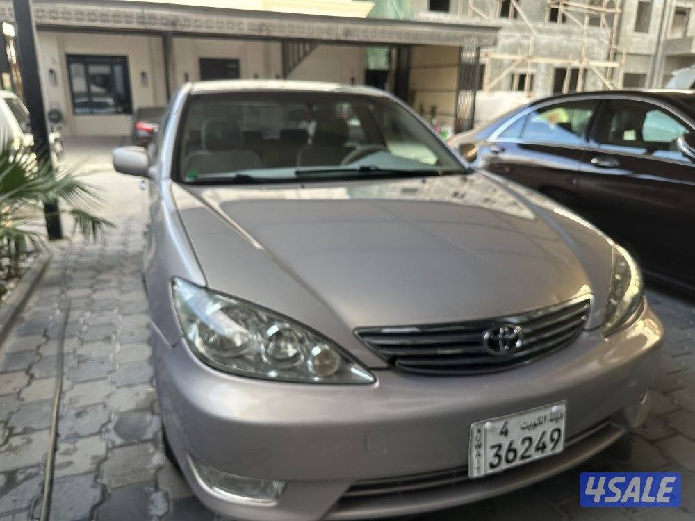 كامري ٢٠٠٥  ماشي ١٤٦الف0