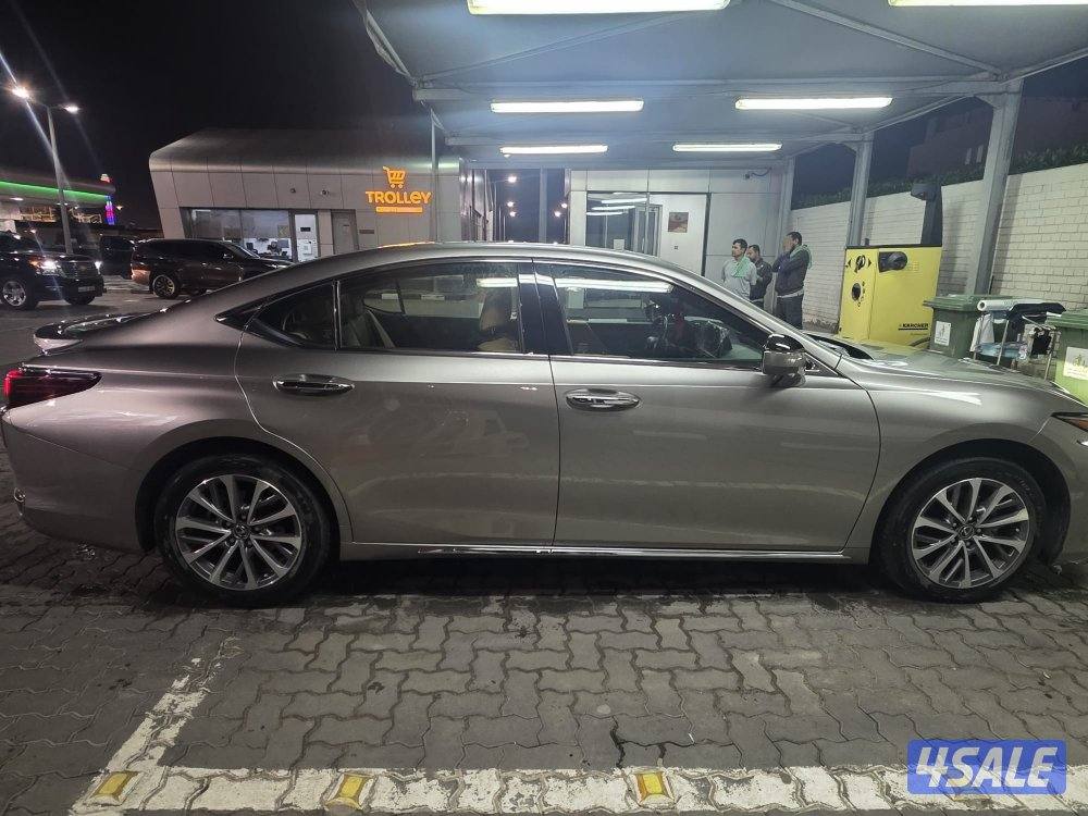 للبيع بحالة الوكالة  لكزس3