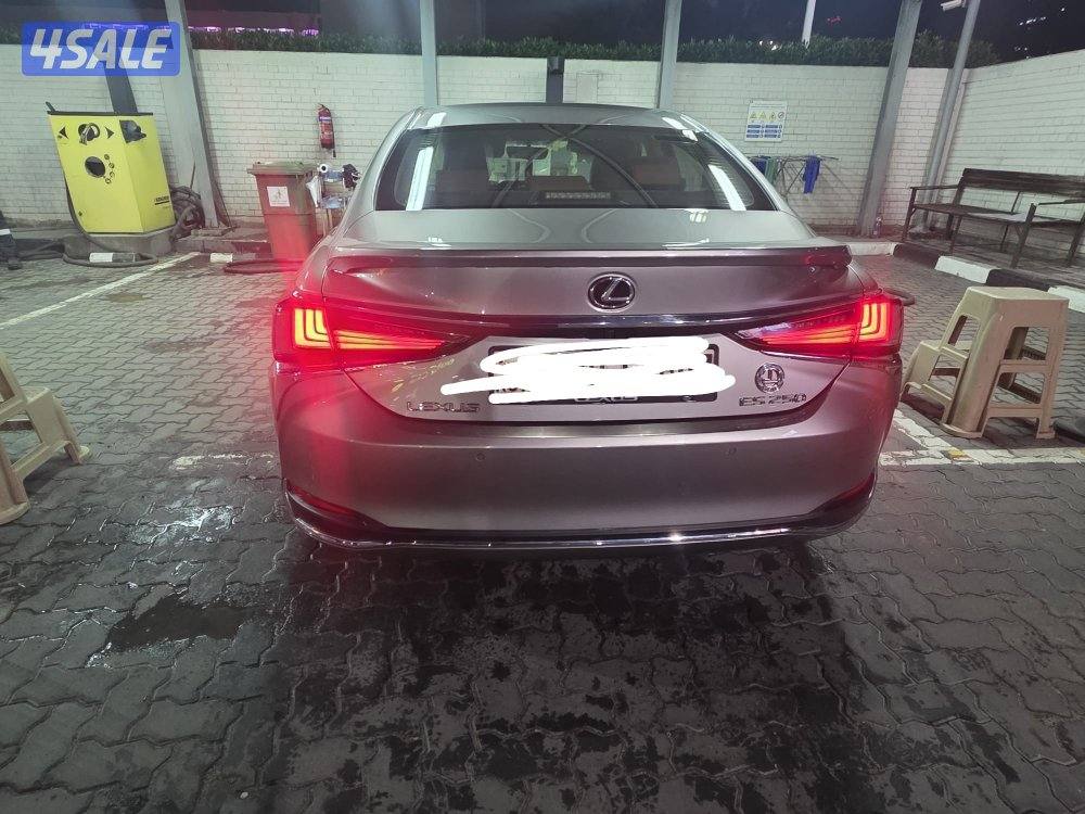 للبيع بحالة الوكالة  لكزس4