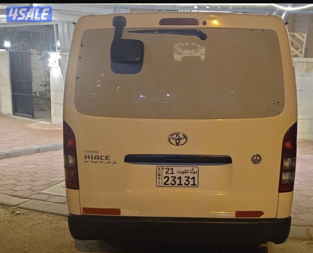 للبيع باص تويوتا هايس موديل 2022 الساير قير عادي بوكس مقفل شرط الفحص0