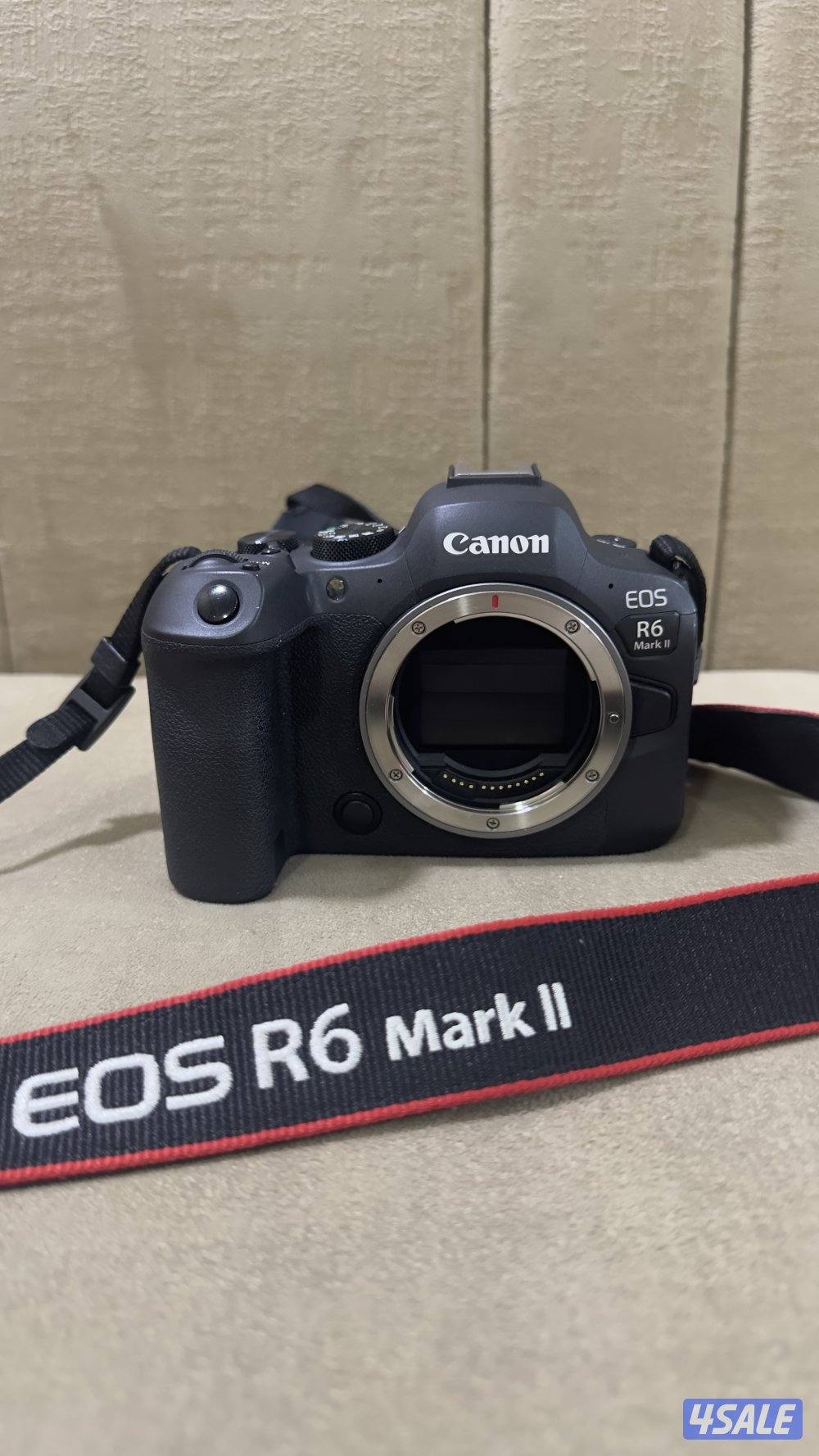 Canon EOS R6 MarkII Mirrorless Camera Body24.2MPFull-Frame 4K2