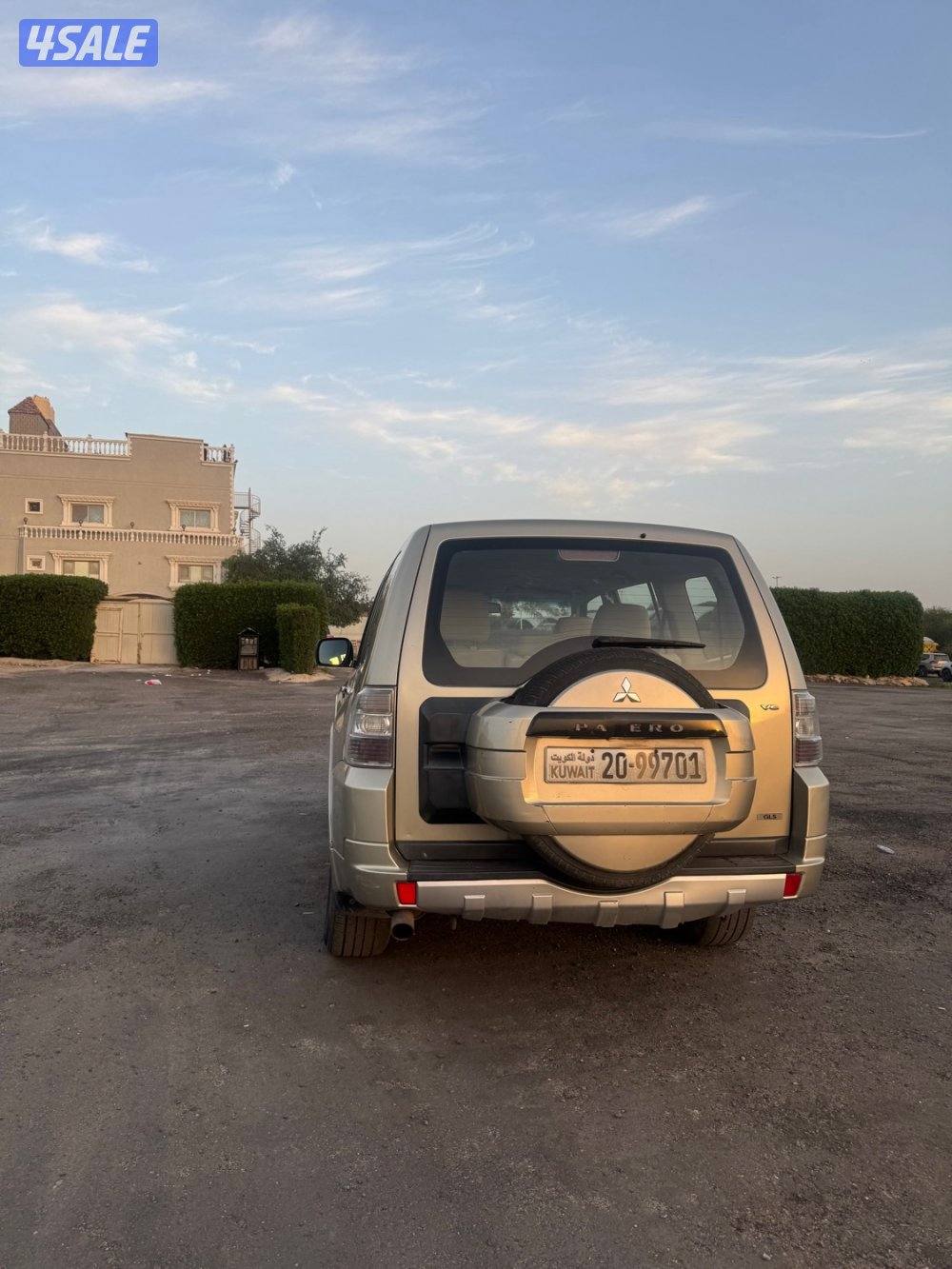 جيب باجيرو ماشي ٣٨٥ الف في ثلاث قطع تجميلي خالي من الحوادث2