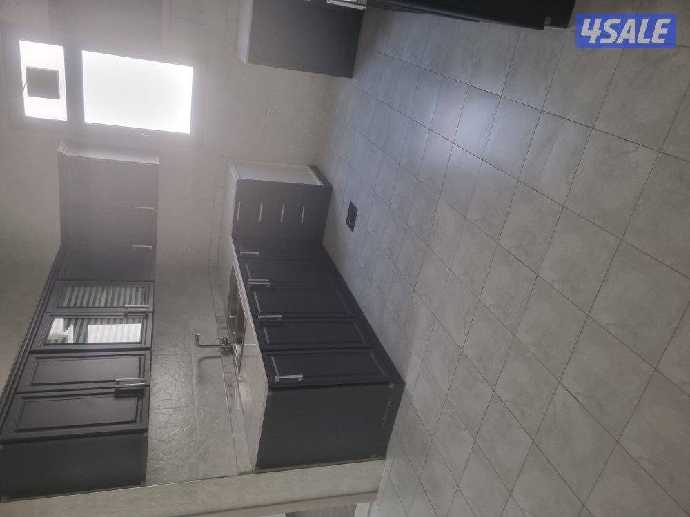 للايجار شقة كبيرة  في الخالدية   يوجد شقة في قرطبه1