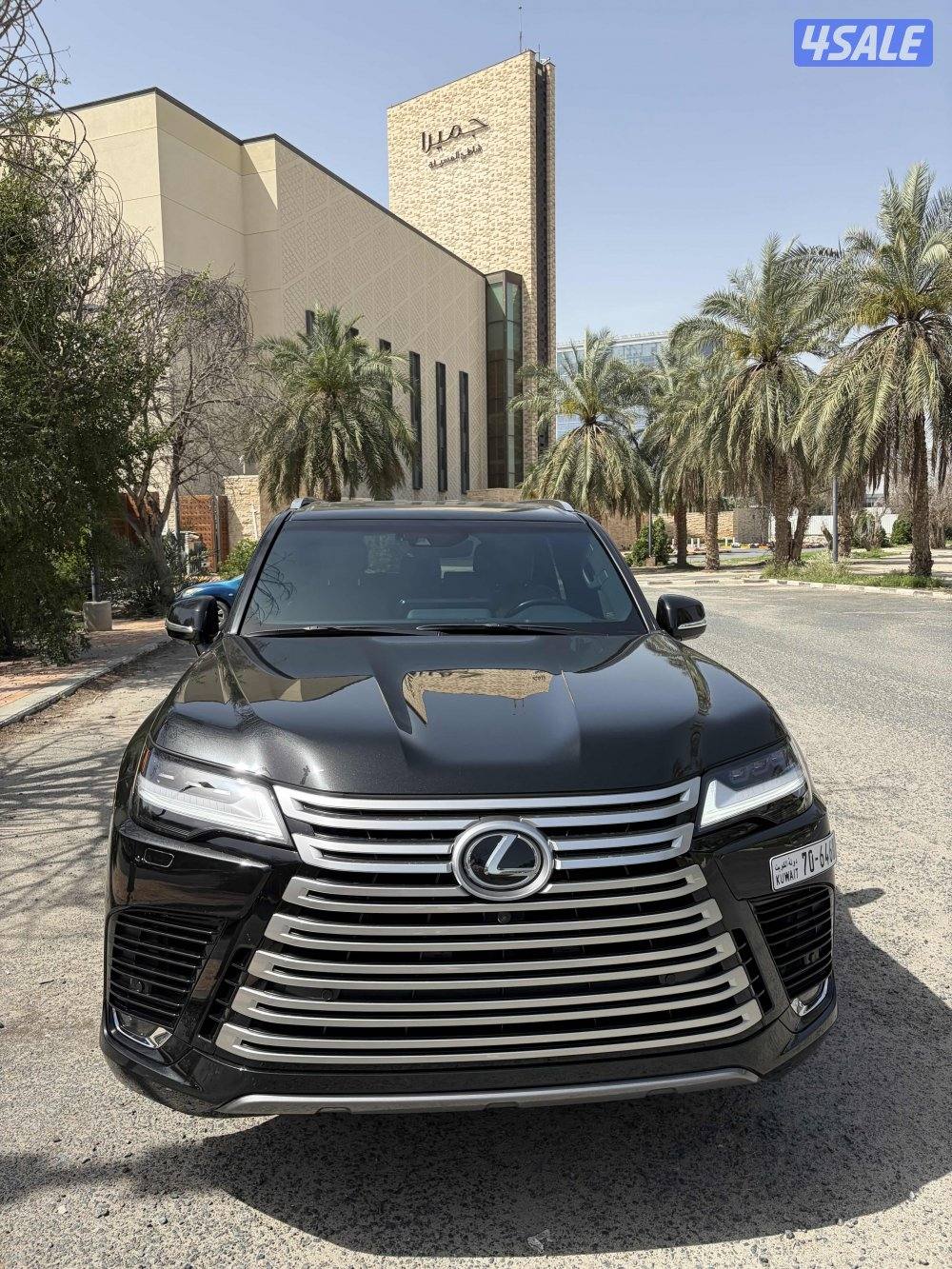 جيب لكزس 2023 اسود0