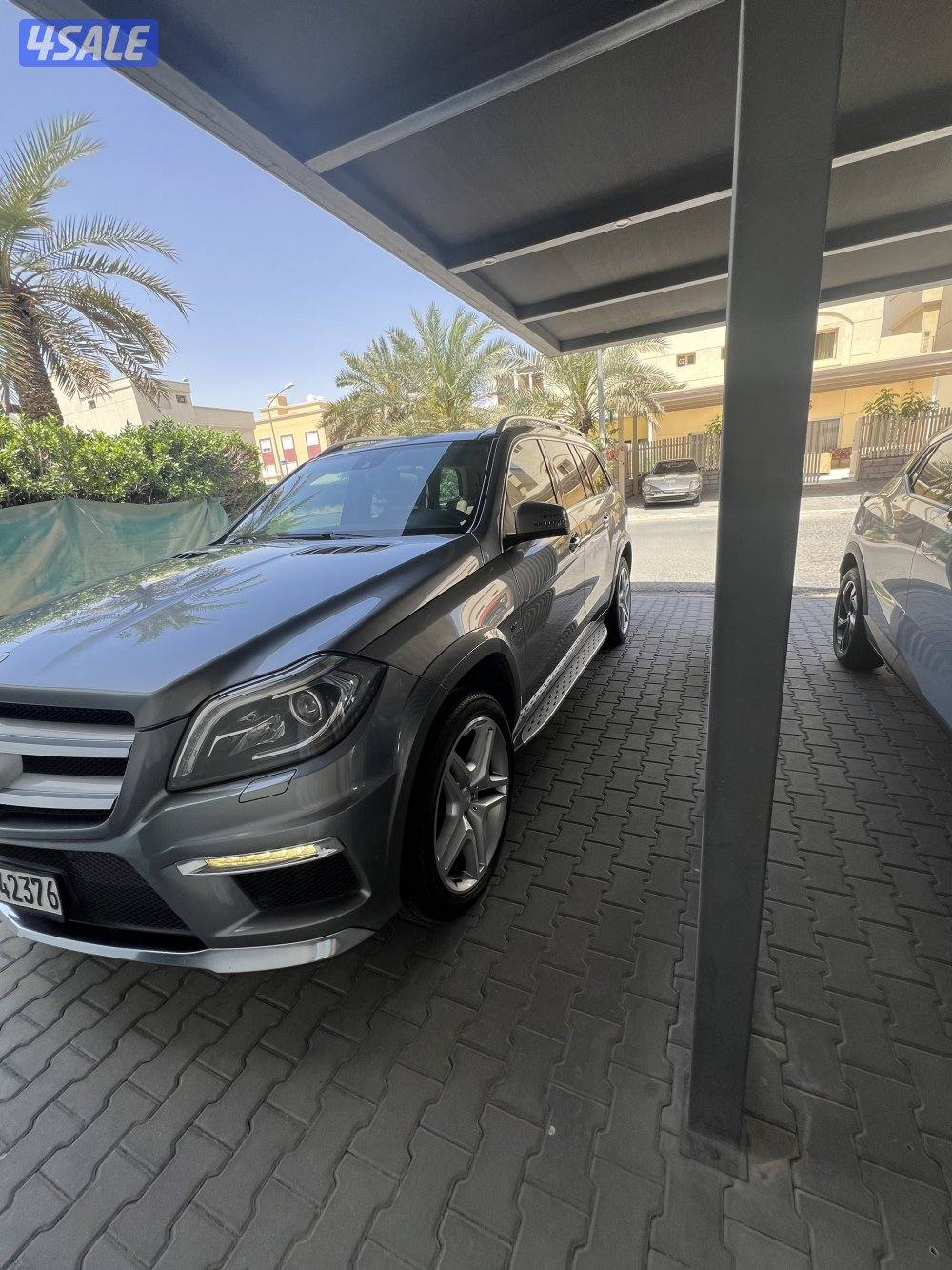 مرسيدس 500 وارد البشر اللون سلفر من داخل بيج ماشي 175 شرط الفحص4