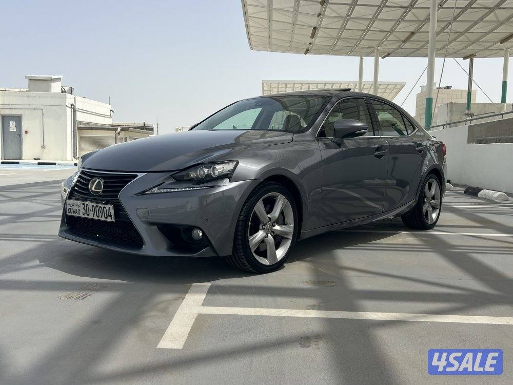 للبيع لكزس IS 3500