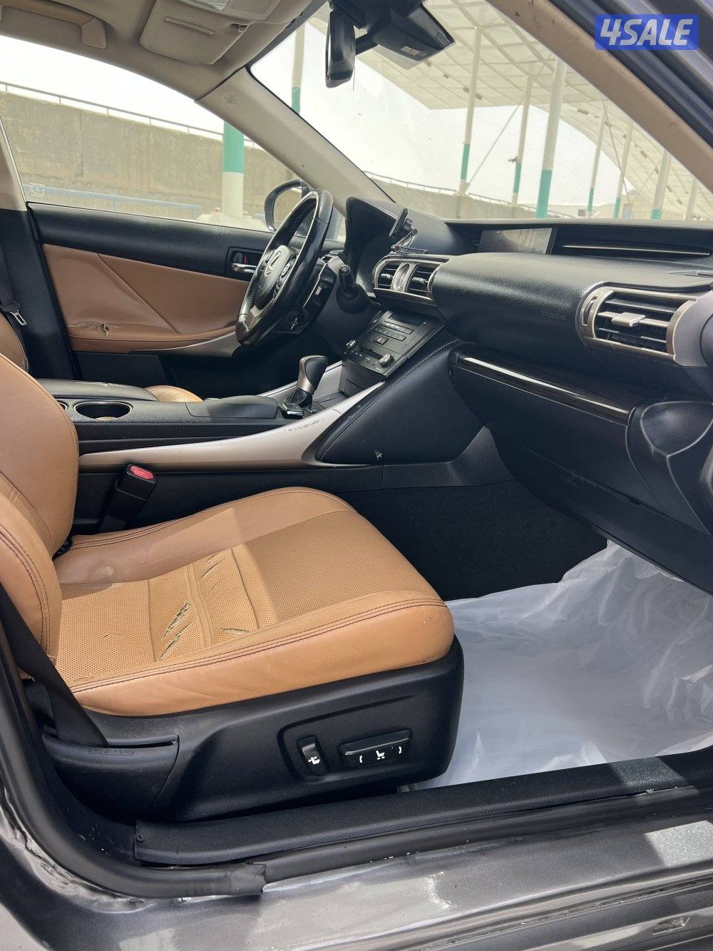 للبيع لكزس IS 3507