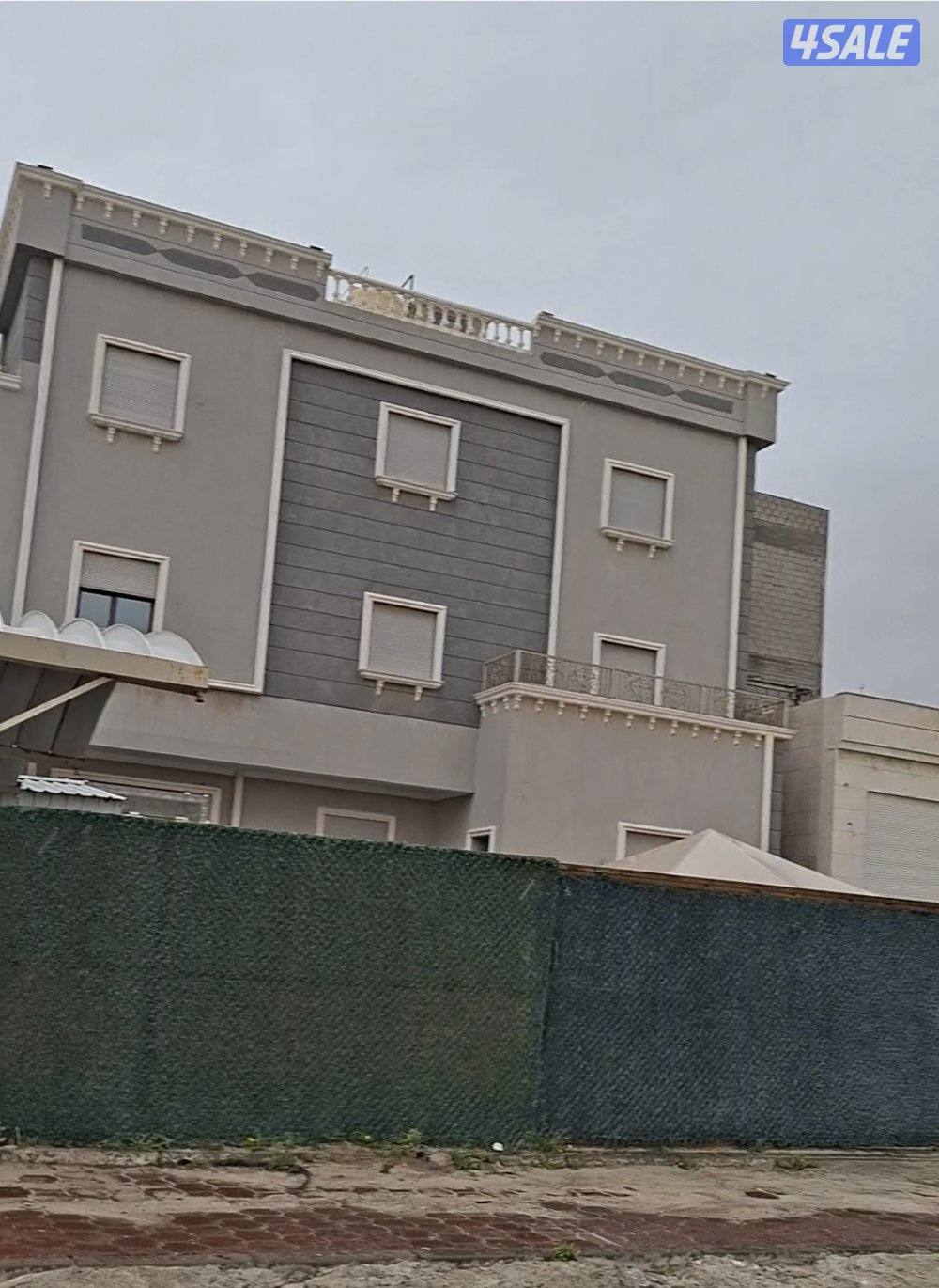 للبيع قسيمة بمدينة صباح الأحمد السكنية قطاع E4 للجادين فقط2