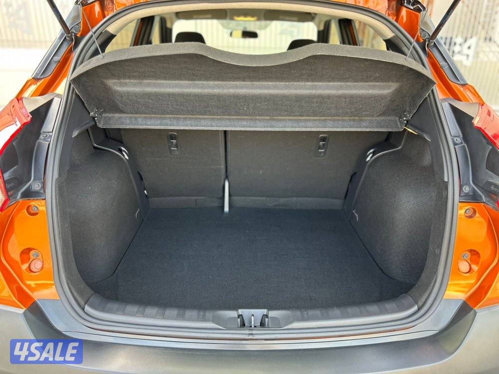 Nissan 2020 – نظيفة جدًا - بحالة ممتازة - km 664